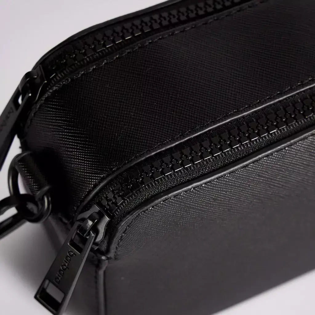 bb205-negro-30cff3ed60be03e5bd17731445195128-1024-1024
