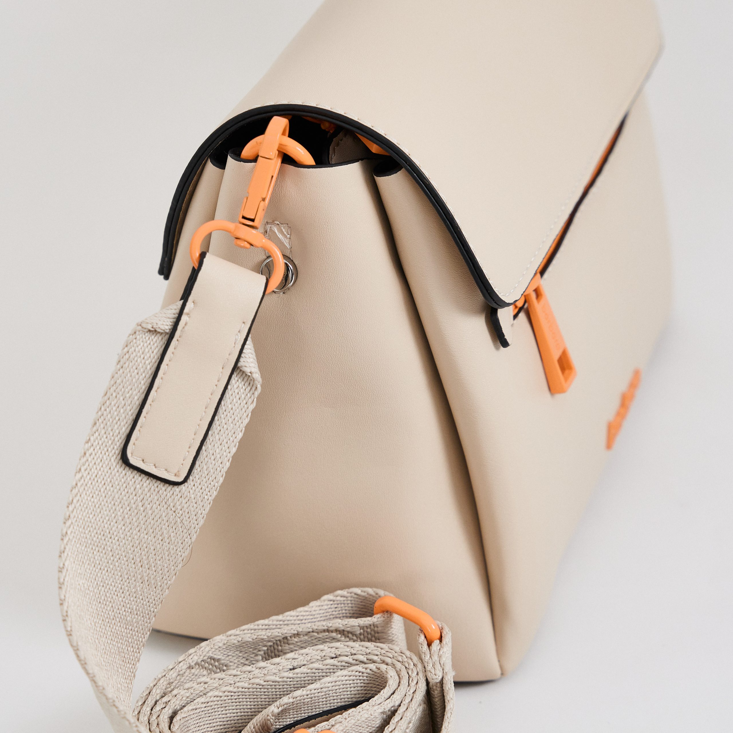 bb178 beige ab