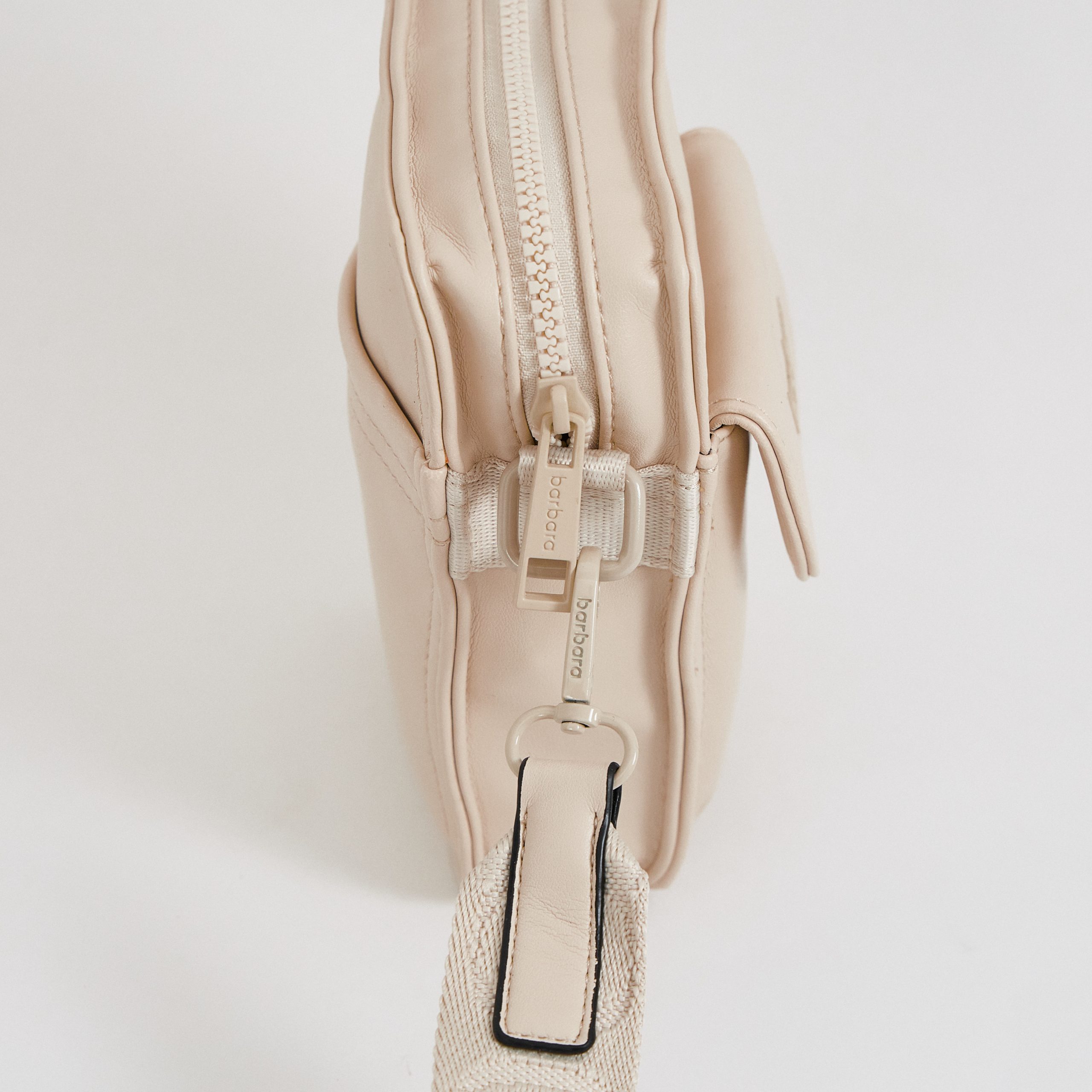 bb189 beige ab